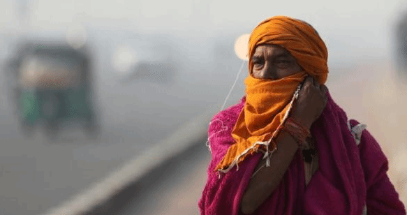 印度新德里“毒雾”持续弥漫 学校无限期关闭