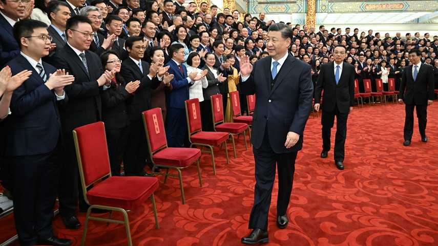 习近平会见中华全国新闻工作者协会第十届理事会第一次会议暨中国新闻奖颁奖会代表