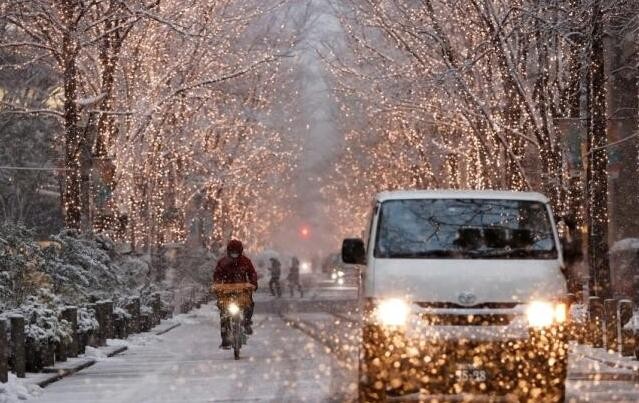 受大雪影响 日本东京超200人因滑倒受伤被送医