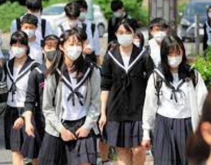 受少子化影响 日本近10年小学和初中学生减少近100万