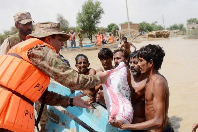 巴基斯坦洪灾损失超百亿美元 超1130人死亡