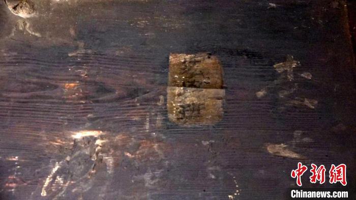 梁枋上的签到字样 张倩龙 摄 梁枋上的签到字样 张倩龙 摄