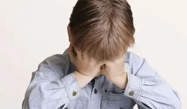 孩子记忆力好却成绩差 专家：可能是高功能孤独症