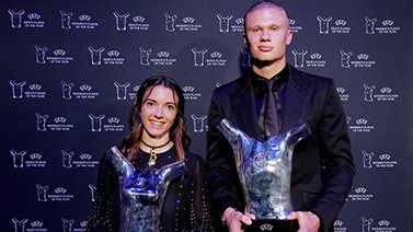 实至名归！23岁哈兰德首获欧足联年度最佳球员
