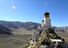 西藏的第一座豪华宫殿 雍布拉康（图）