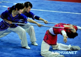 巾帼不让须眉 武林女杰献技泉州 [组图]