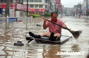 台风“莫拉克”让苍南县变成“水城” [组图]