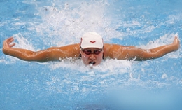 全运会赛场首创世界纪录 刘子歌200米蝶泳夺冠