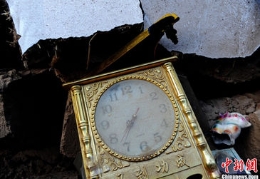 甘肃定西地震：废墟上定格的记忆