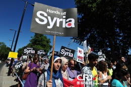 世界多地爆发示威游行 反对军事干预叙利亚