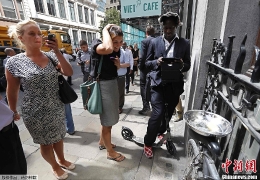 英国摩天大楼反光强烈 楼前成功煎熟鸡蛋