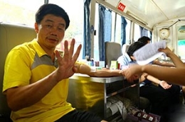云南地震：用爱心为生命加油