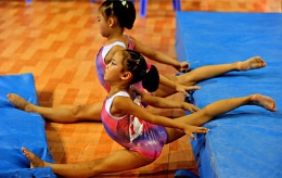 八岁小将吕君靓的体操梦