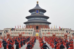 北京天坛“皇帝”祭天乐舞表演