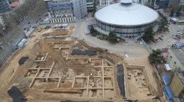郑州市中心现大型古墓群 初步判定属商代