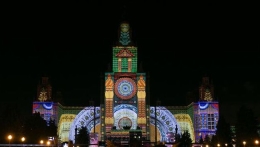 莫斯科举办国际灯光节