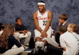 詹皇是如何登上NBA第一人宝座？要从娃娃抓起