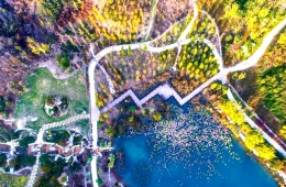 河北邯郸：废弃矿山变身生态公园