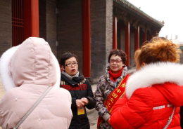 六旬姐妹花讲解员 沈阳故宫中的别样幸福
