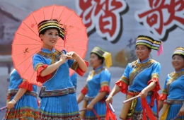 广西宾阳“蓝衣壮”同胞欢庆圩逢节