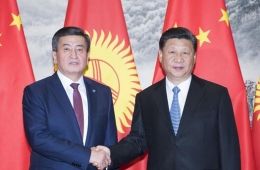 习近平同吉尔吉斯斯坦总统热恩别科夫举行会谈