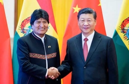 习近平同玻利维亚总统莫拉莱斯举行会谈