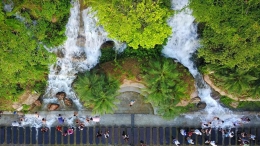 城市瀑布夏日送清凉