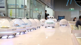 国展中心内的智能餐厅