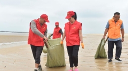 福建晋江：海滩义工