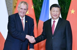 习近平会见捷克总统泽曼