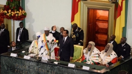 喀麦隆总统比亚宣誓就职