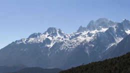 玉龙雪山景色美