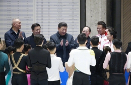 习近平勉励冰雪运动员