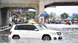 广西柳州遭遇暴雨袭击