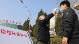 防疫生产两不误