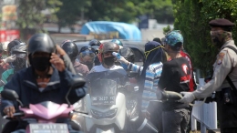 印尼：街头消毒防疫