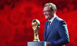 揭秘：FIFA第二黑手 是他将布拉特拖下水