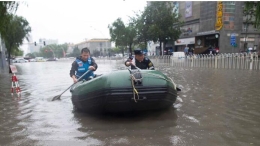 中国北方开启“暴雨模式” 多地迎入夏最强降雨