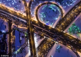 俄摄影师拍摄莫斯科环路绝美夜景
