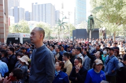 石家庄出台房产新政交易中心“爆棚”