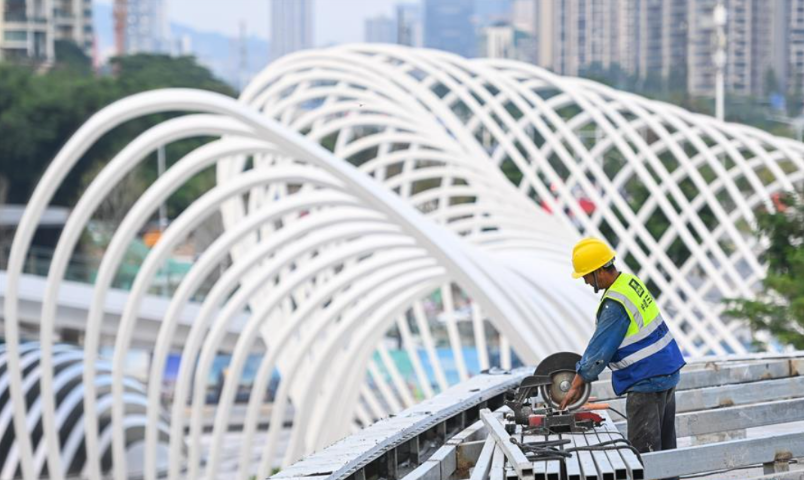 深圳：地标摩天轮建设忙