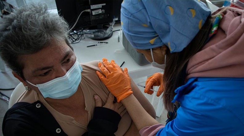 厄瓜多尔开始大规模接种新冠疫苗