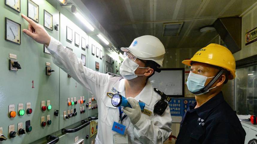 海口海事局开展琼州海峡客滚船专项安全检查