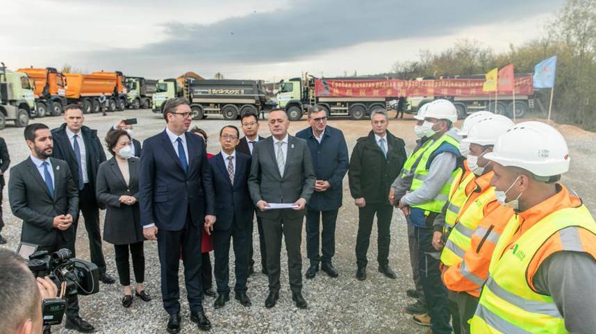 塞尔维亚总统出席中企承建的“多瑙走廊”项目开工仪式
