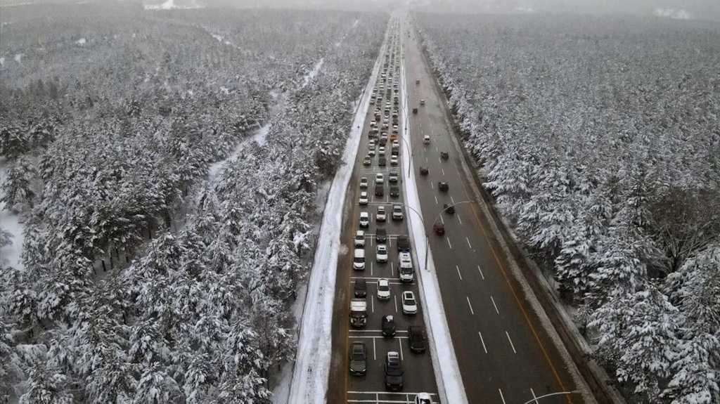 土耳其遭遇强降雪 至少1人死亡