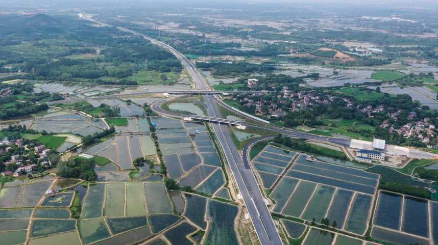 江苏常州：加紧建设溧宁高速公路江苏段 