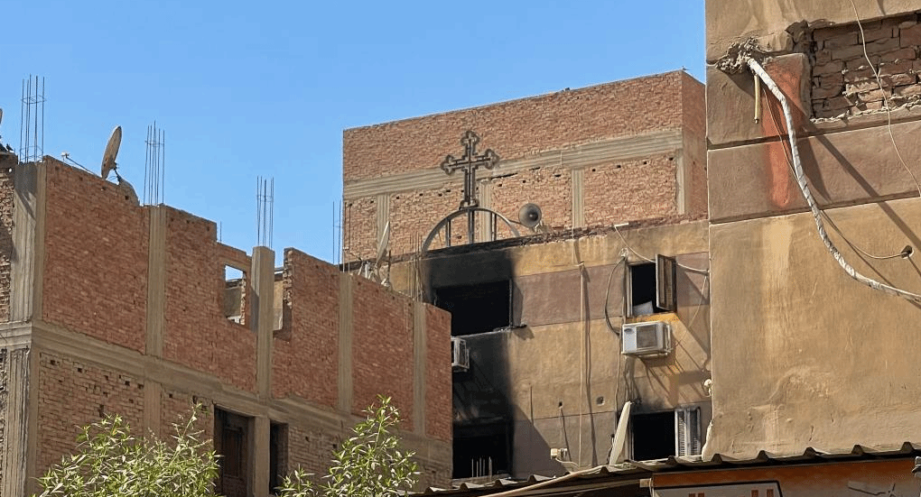 埃及一宗教场所发生火灾 至少41人死亡