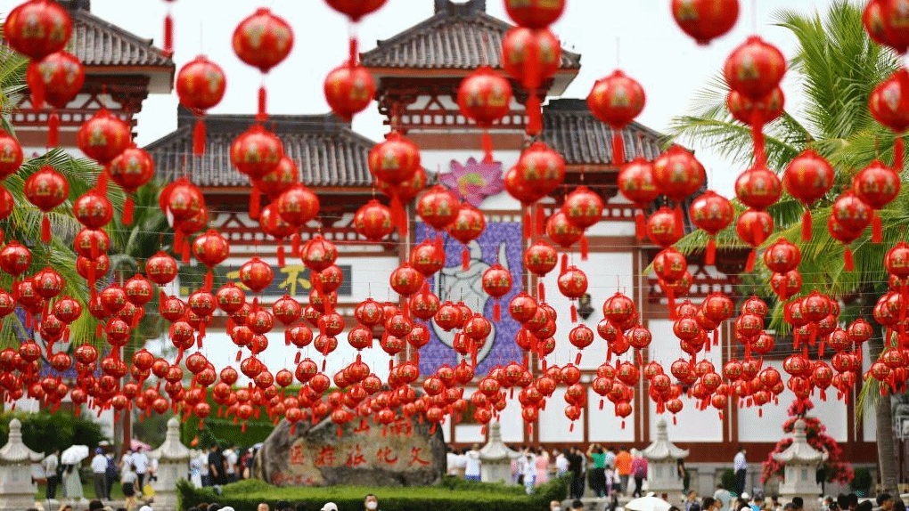 海南三亚：旅游市场升温