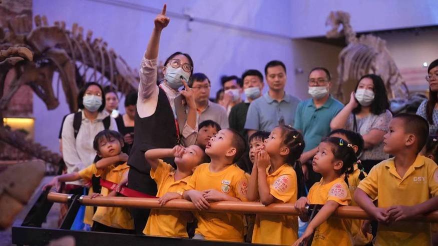 多彩夏日 快乐暑假——全国各地中小学生开启暑假生活