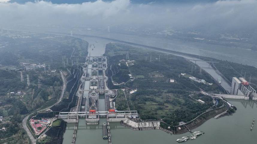 三峡枢纽前三季度航运通过量1.31亿吨 创历史新高